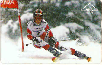 AUT-251 (002)A - Esquiando